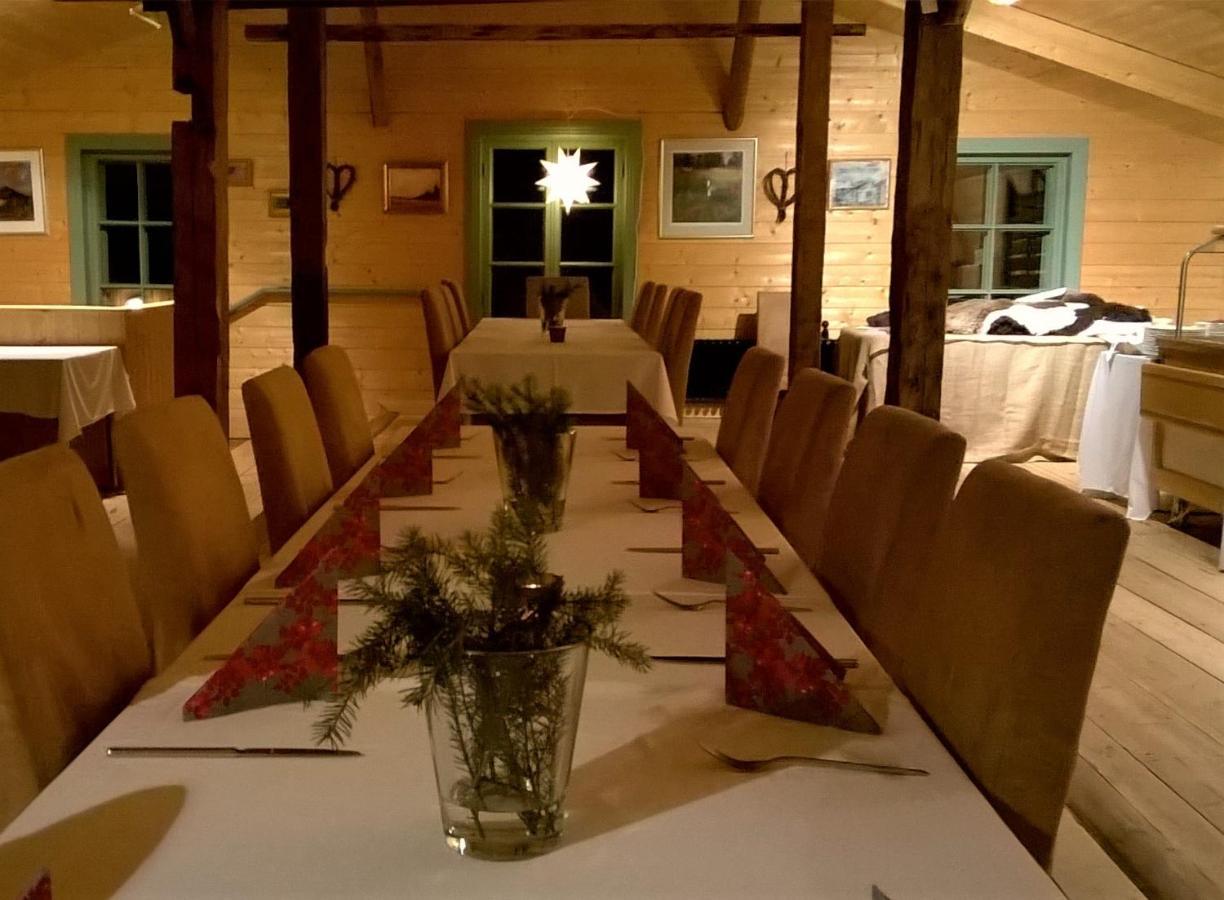 Portaan Nahkurinverstas Porras Bagian luar foto